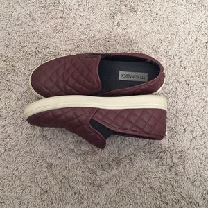 Steve Madden slip-ons